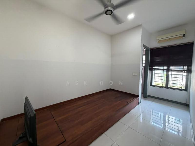 2-storey Terraced House for Sale in East Ledang (Iskandar Puteri (Nusajaya)) - Ask Hon - Bedroom - PropertyGuru.com.my