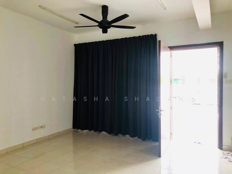 2-storey Terraced House for Sale in Bandar Puncak Alam (Puncak Alam) - Natasha Shadan - Interior - PropertyGuru.com.my