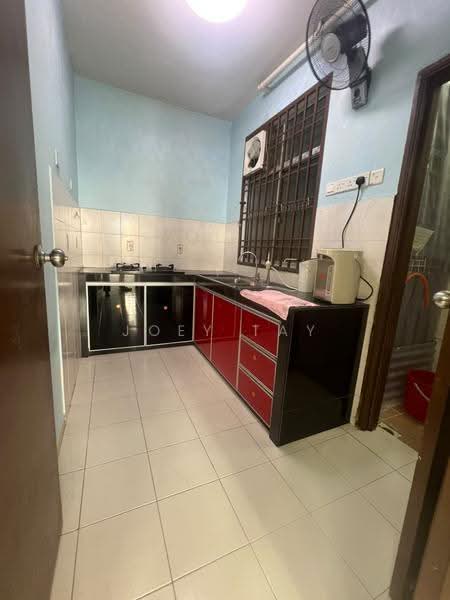 Apartment for Sale at Villa Krystal @ Bandar Selesa Jaya - Joey Tay - Kitchen - PropertyGuru.com.my