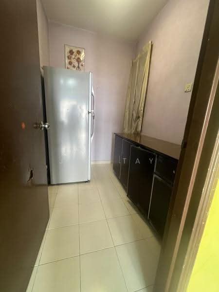 Apartment for Sale at Villa Krystal @ Bandar Selesa Jaya - Joey Tay - Kitchen - PropertyGuru.com.my