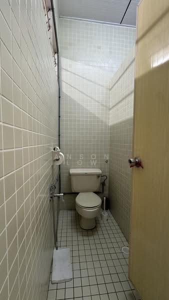 Rumah Berkembar untuk Dijual di Bandar Baru Air Itam (Ayer Itam) - Anson Low - Bathroom - PropertyGuru.com.my