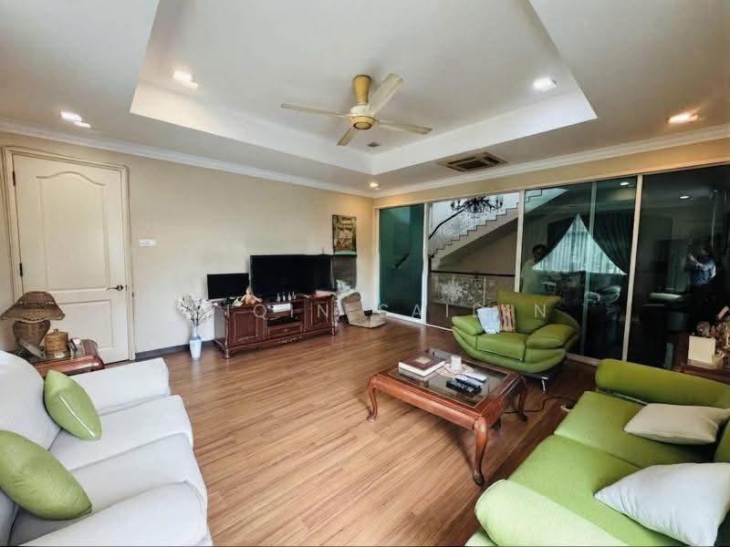 Bungalow House for Sale in SS19 (Subang Jaya) - Shiqin Saidin - Living Room - PropertyGuru.com.my