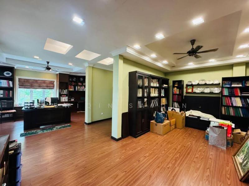 Bungalow House for Sale in SS19 (Subang Jaya) - Shiqin Saidin - Study - PropertyGuru.com.my