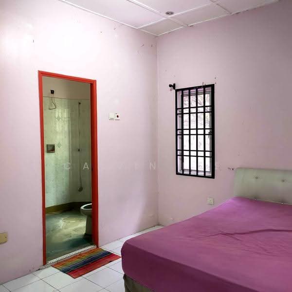 Rumah Teres 2-Tingkat untuk Dijual di Taman Putri Kulai (Kulai) - Calvin Lee - PropertyGuru.com.my