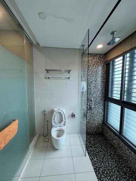 Service Residence for Sale at Vogue Suites One - Kent Tee - Bathroom - PropertyGuru.com.my