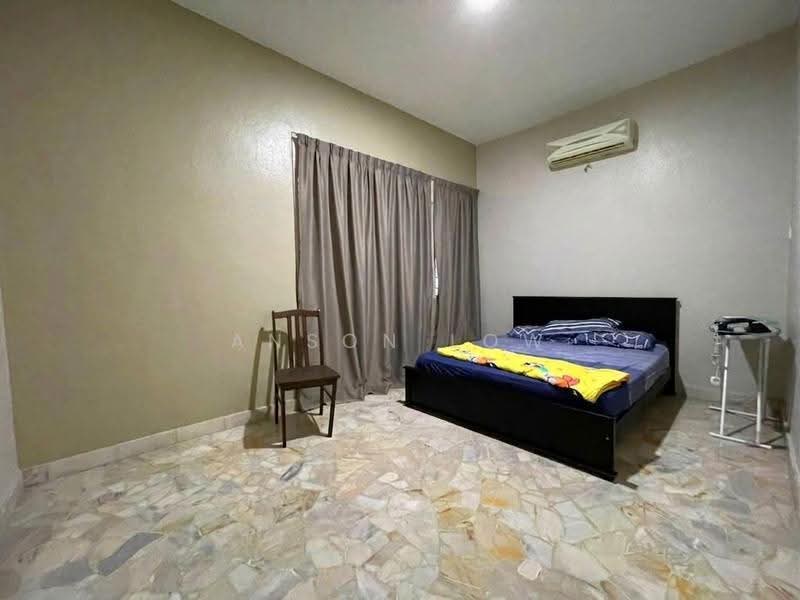 Bungalow House untuk Dijual di Bukit Bendera (Ayer Itam) - Anson Low - Bedroom - PropertyGuru.com.my