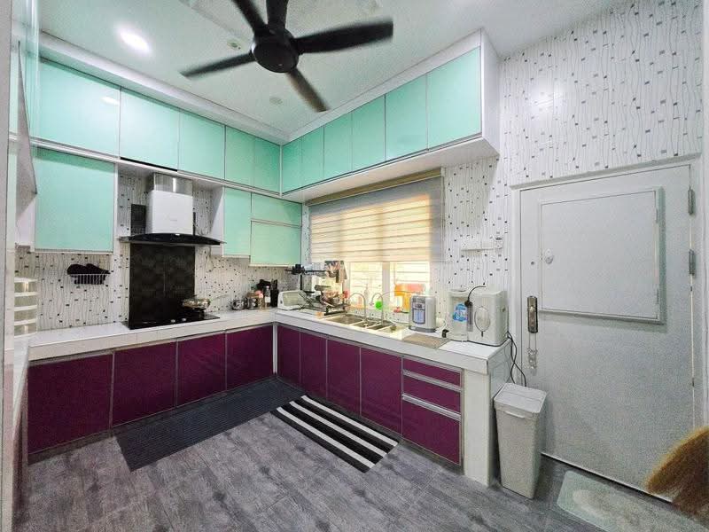 3-storey Terraced House for Sale in Ampang (Selangor) - Zul Syafiq - Kitchen - PropertyGuru.com.my