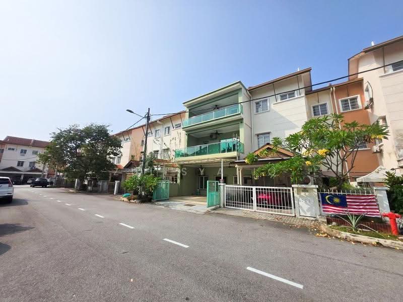 3-storey Terraced House for Sale in Ampang (Selangor) - Zul Syafiq - Exterior - PropertyGuru.com.my