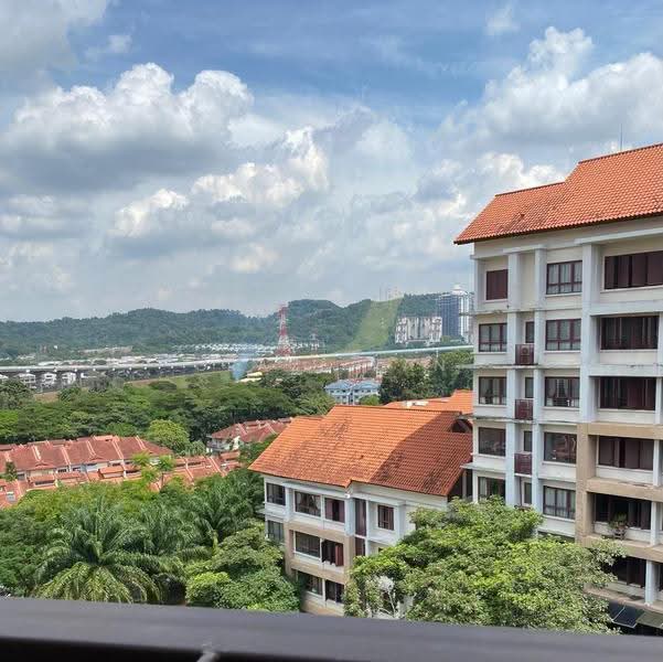 Kondominium untuk Dijual di Surian Condominium - Grace Tan - Exterior - PropertyGuru.com.my