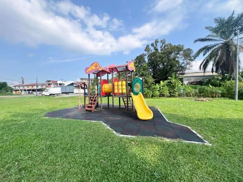 Rumah Teres 1-Tingkat untuk Dijual di Taman Ria (Kajang) - Zaffur Nazri - Exterior - PropertyGuru.com.my