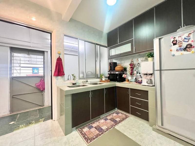 Rumah Teres 1-Tingkat untuk Dijual di Taman Ria (Kajang) - Zaffur Nazri - Kitchen - PropertyGuru.com.my