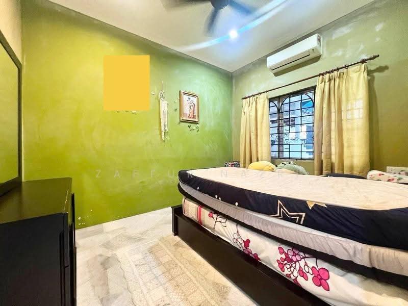 Rumah Teres 1-Tingkat untuk Dijual di Taman Ria (Kajang) - Zaffur Nazri - Bedroom - PropertyGuru.com.my