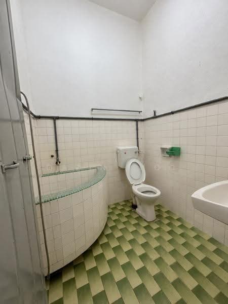 2-storey Terraced House for Sale in Ipoh Garden (Ipoh) - Qazin Khoo - Bathroom - PropertyGuru.com.my