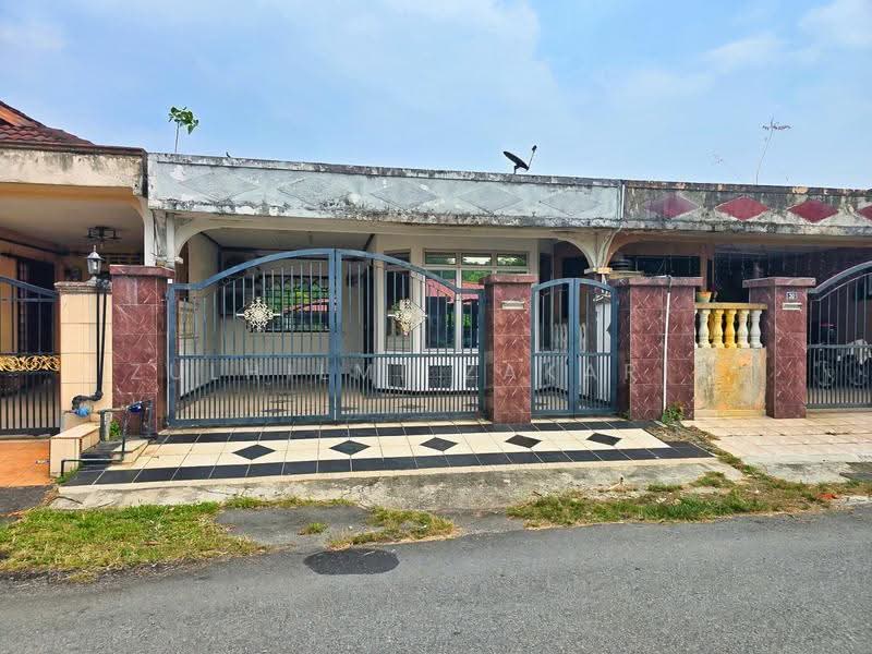Rumah Teres 1-Tingkat untuk Dijual di Bandar Rinching (Semenyih) - Zulhilmi Zakaria - Exterior - PropertyGuru.com.my