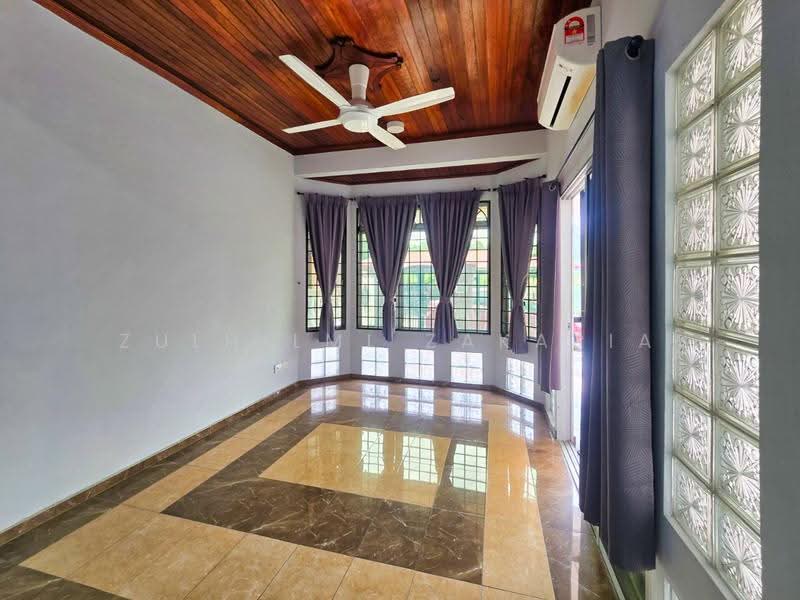 Rumah Teres 1-Tingkat untuk Dijual di Bandar Rinching (Semenyih) - Zulhilmi Zakaria - Living Room - PropertyGuru.com.my