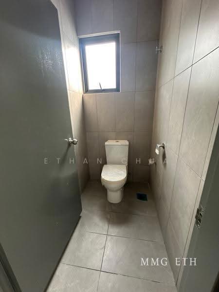 Shop / Office for Rent in Bandar Rimbayu (Telok Panglima Garang) - Ethan Chua - Bathroom - PropertyGuru.com.my