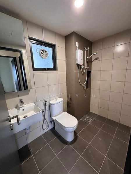 Kediaman Servis untuk Disewa di D'Quince Residences - Siew Lynn - Bathroom - PropertyGuru.com.my