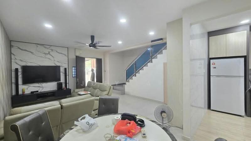 Rumah Teres 2-Tingkat untuk Dijual di Johor Bahru (Johor) - Joey Tay - Living Room - PropertyGuru.com.my