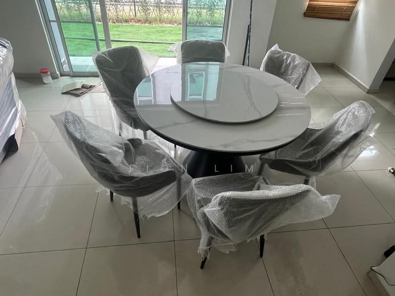 Semi-Detached House for Rent in Taman Limbongan Jaya (Klebang) - Fion Lim - Dining Room - PropertyGuru.com.my