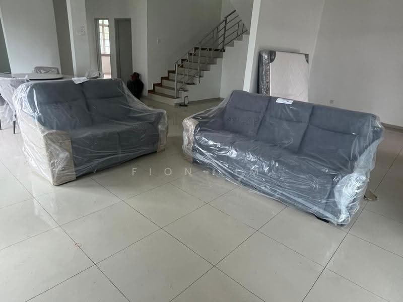 Semi-Detached House for Rent in Taman Limbongan Jaya (Klebang) - Fion Lim - Living Room - PropertyGuru.com.my