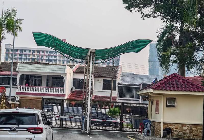 Semi-Detached House for Sale in Taman Naga Emas (Salak South) - Jason Lai - Exterior - PropertyGuru.com.my