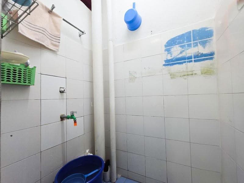 Flat for Sale at Seri Nilam - Zul Syafiq - Bathroom - PropertyGuru.com.my