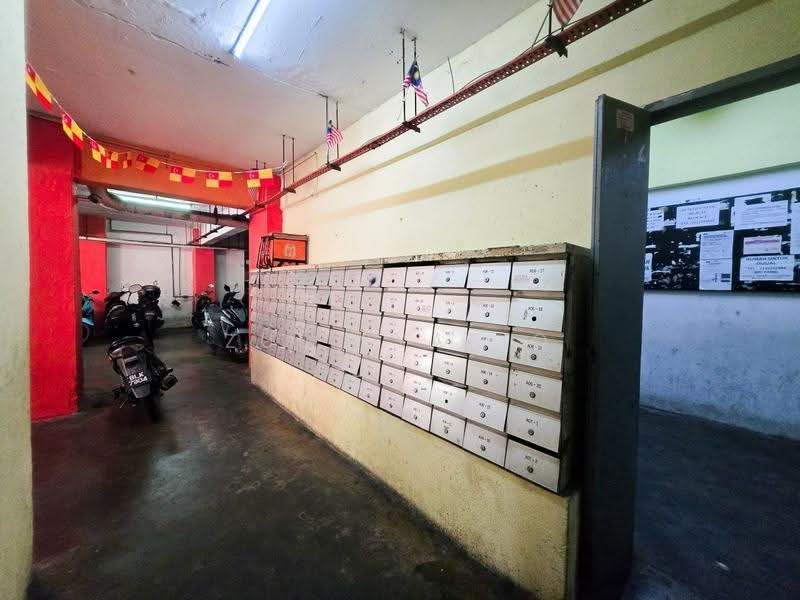 Flat for Sale at Seri Nilam - Zul Syafiq - Corridor - PropertyGuru.com.my