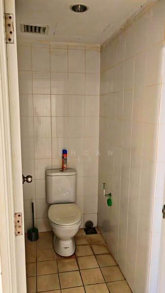 Kediaman Servis untuk Disewa di Domain 3 @ NeoCyber - Duncan Lee - Bathroom - PropertyGuru.com.my