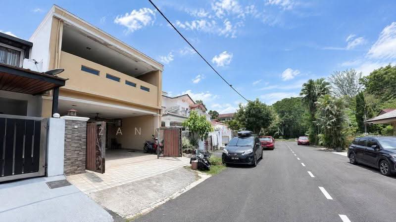 Terraced House for Sale in Bandar Country Homes (Rawang) - Zann Fauzan - Exterior - PropertyGuru.com.my