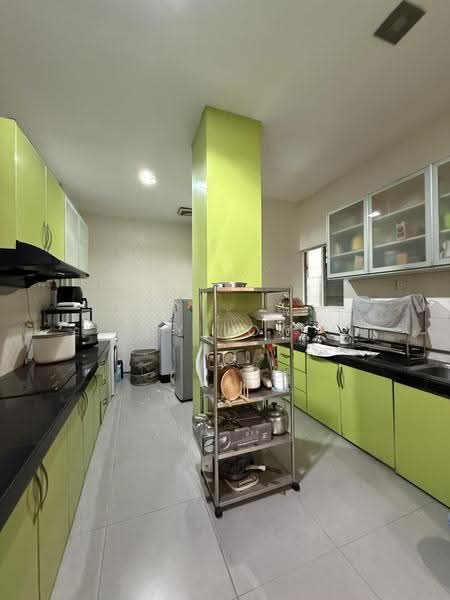 Semi-Detached House for Sale in Kuchai Lama (Kuala Lumpur) - CY Low - Kitchen - PropertyGuru.com.my
