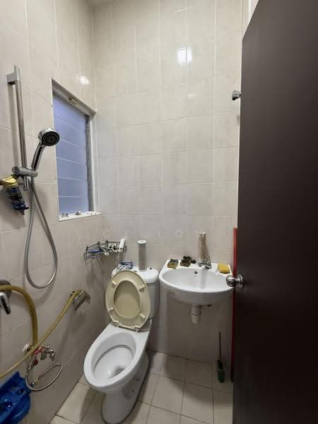 Semi-Detached House for Sale in Kuchai Lama (Kuala Lumpur) - CY Low - Bathroom - PropertyGuru.com.my