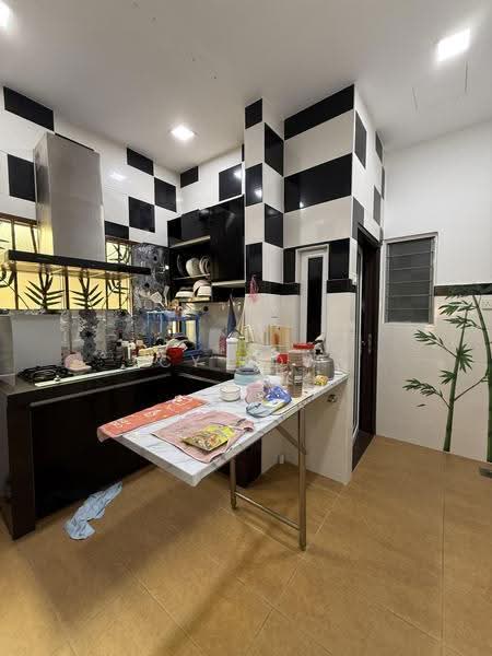 Semi-Detached House for Sale in Kuchai Lama (Kuala Lumpur) - CY Low - Kitchen - PropertyGuru.com.my