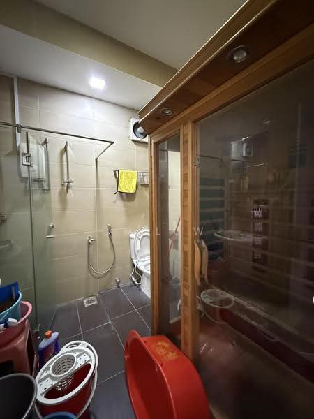 Semi-Detached House for Sale in Kuchai Lama (Kuala Lumpur) - CY Low - Bathroom - PropertyGuru.com.my