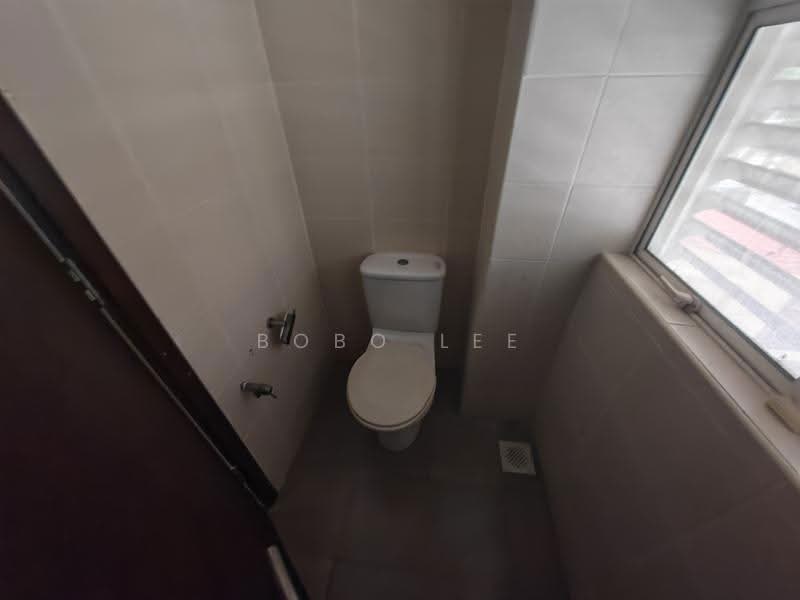 Semi-Detached House for Sale in Taman Gembira (Jalan Klang Lama (Old Klang Road)) - Bobo Lee - Bathroom - PropertyGuru.com.my