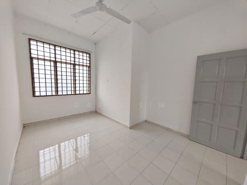 Rumah Teres 2-Tingkat untuk Dijual di Taman Puteri Wangsa (Ulu Tiram) - Garet Lim - Interior - PropertyGuru.com.my