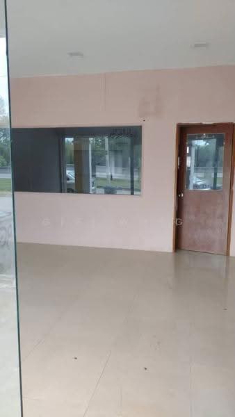 Shop for Rent in Taman Paya Emas (Paya Rumput) - Gigi Wong - Interior - PropertyGuru.com.my