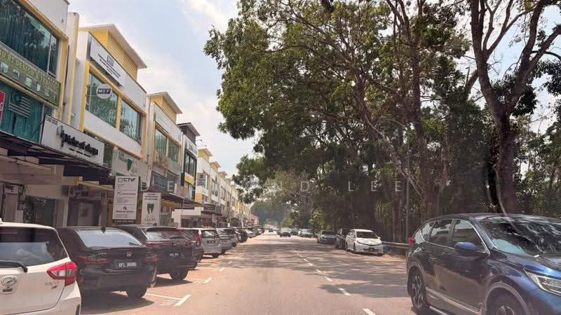 Kedai untuk Disewa di Bandar Baru Permas Jaya (Permas Jaya) - Desmond Lee - Exterior - PropertyGuru.com.my