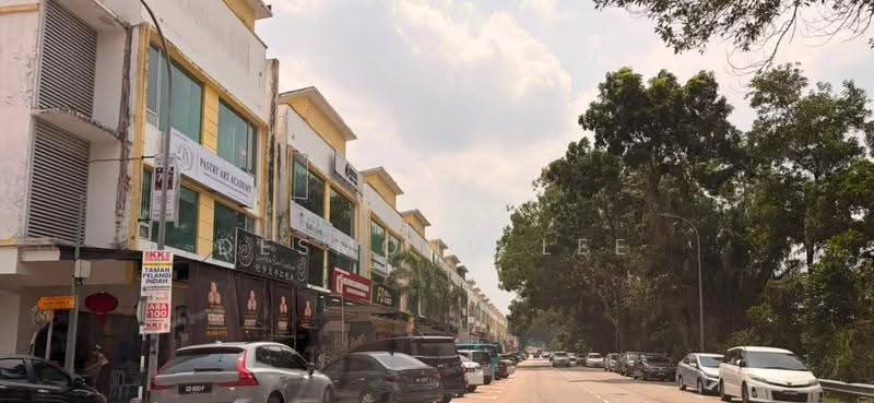 Kedai untuk Disewa di Bandar Baru Permas Jaya (Permas Jaya) - Desmond Lee - Exterior - PropertyGuru.com.my
