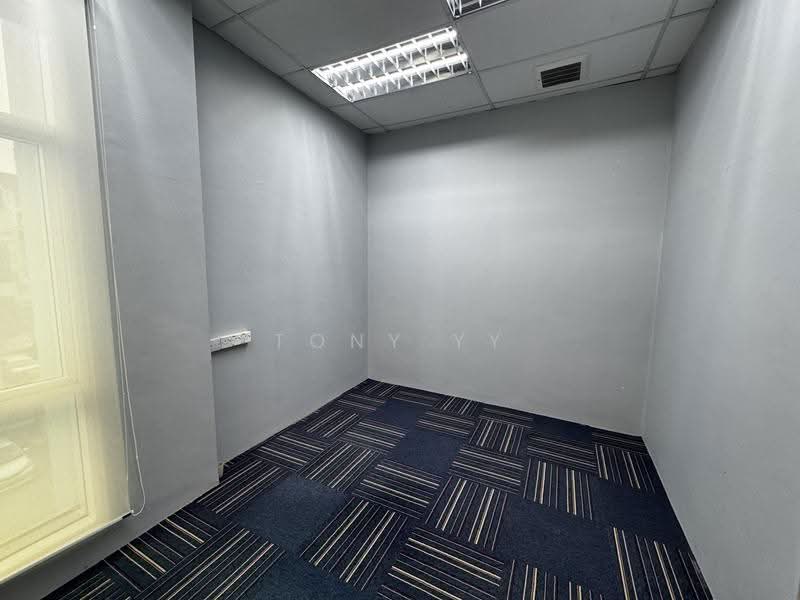 Shop / Office for Rent in Bandar Puteri Puchong (Puchong) - Tony YY - Interior - PropertyGuru.com.my