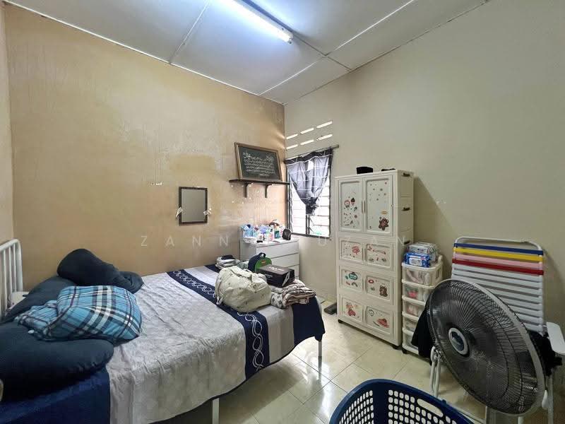 Semi-Detached House for Sale in Taman Desa Keliang (Kalumpang) - Zann Fauzan - Bedroom - PropertyGuru.com.my