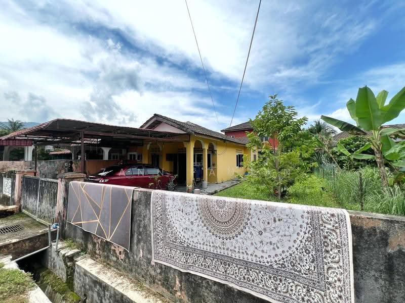 Semi-Detached House for Sale in Taman Desa Keliang (Kalumpang) - Zann Fauzan - Exterior - PropertyGuru.com.my
