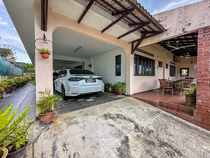 Rumah Berkembar untuk Dijual di Bukit Gasing (Petaling Jaya) - Shiqin Saidin - Exterior - PropertyGuru.com.my