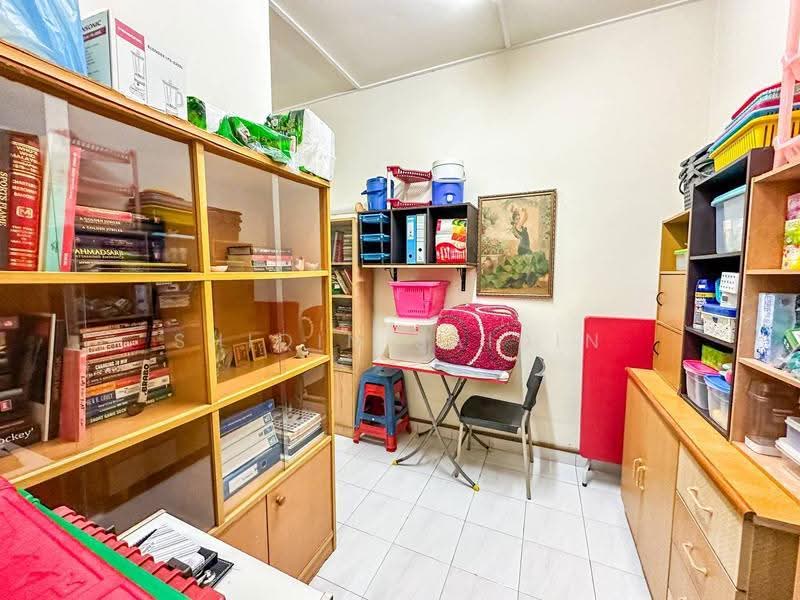 Rumah Berkembar untuk Dijual di Bukit Gasing (Petaling Jaya) - Shiqin Saidin - Study - PropertyGuru.com.my