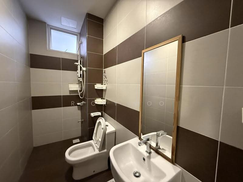 Condominium for Rent at M Condominium @ Larkin - Ricky Woo - Bathroom - PropertyGuru.com.my