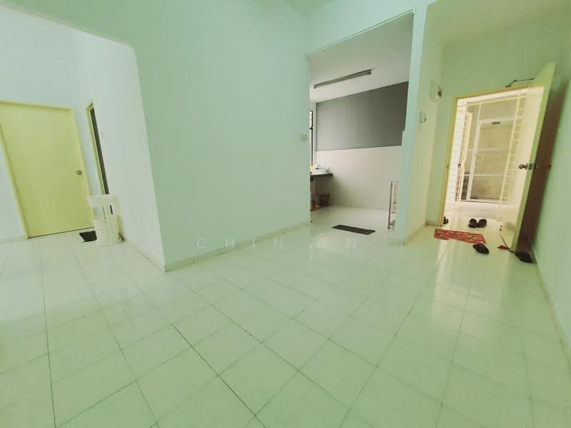Pangsapuri untuk Dijual di Pangsapuri Bukit Beruang Permai - CHIN FN - Interior - PropertyGuru.com.my