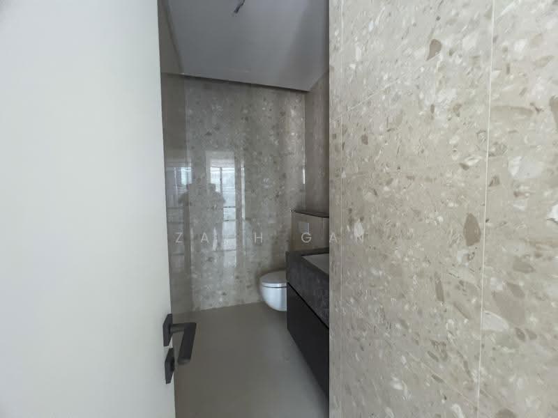Service Residence for Sale at Pavilion Damansara Heights, Windsor Suites - Zach Gan - Bathroom - PropertyGuru.com.my