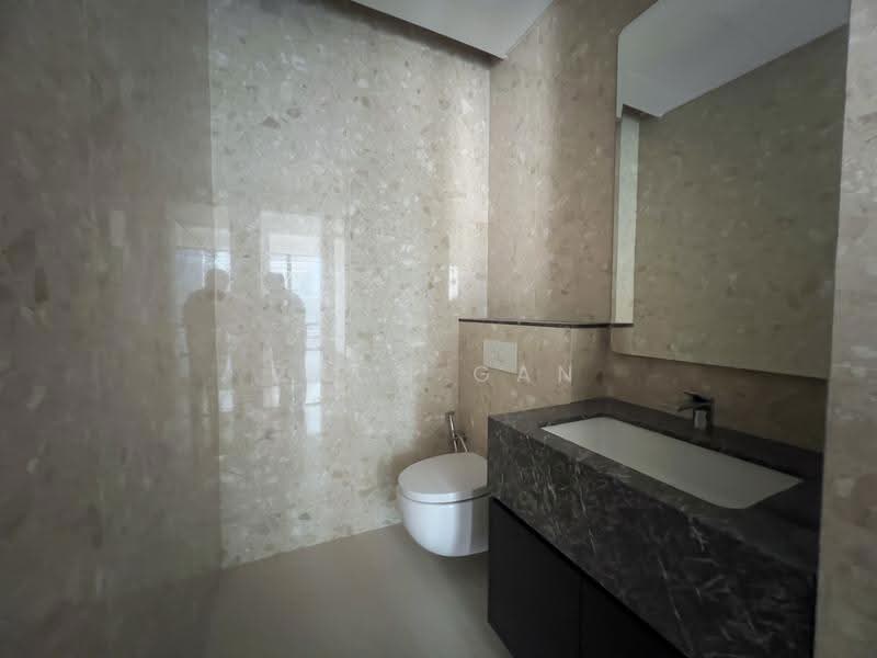 Service Residence for Sale at Pavilion Damansara Heights, Windsor Suites - Zach Gan - Bathroom - PropertyGuru.com.my