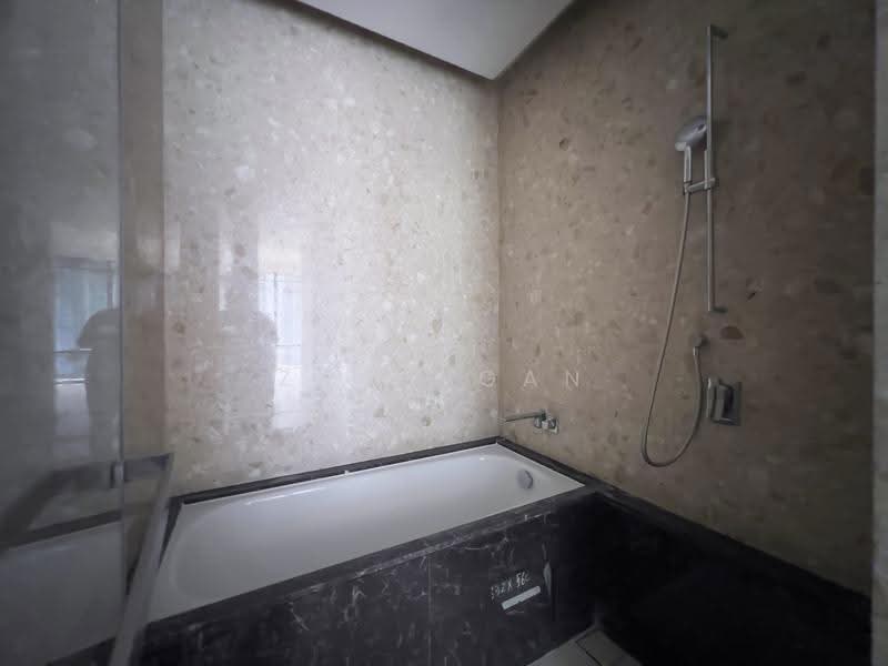 Service Residence for Sale at Pavilion Damansara Heights, Windsor Suites - Zach Gan - Bathroom - PropertyGuru.com.my