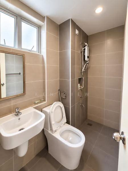 Service Residence for Rent at D'Putra Suites - Ken Liew - Bathroom - PropertyGuru.com.my