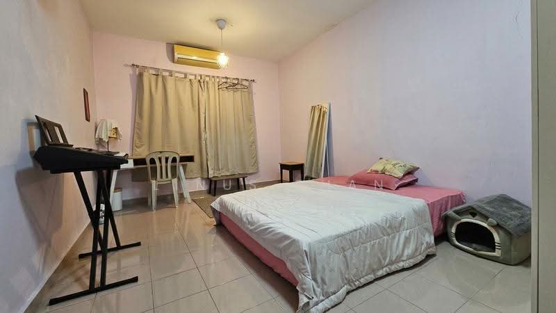 Rumah Teres 2-Tingkat untuk Dijual di Kepong (Kuala Lumpur) - Linus Chan - Bedroom - PropertyGuru.com.my